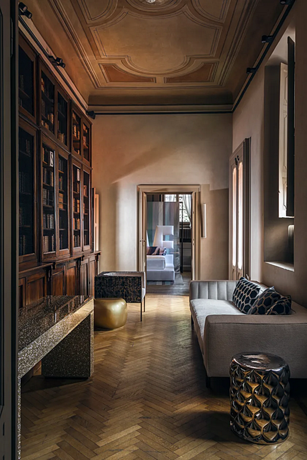 Диван с мягкой спинкой из ткани ERBA ITALIA Grande Bellezza фабрика ERBA ITALIA из Италии. Фото №11