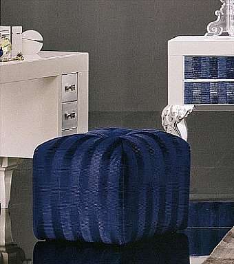 Пуф MODENESE GASTONE 42506 Пуф MODENESE GASTONE 42506 фабрика MODENESE GASTONE из Италии