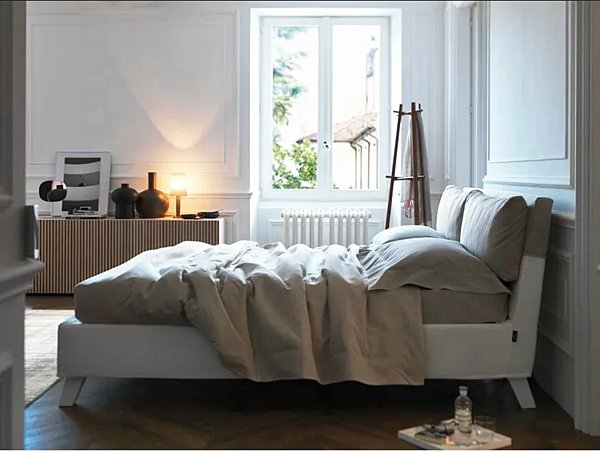 Вешалка для одежды из бука Casamania & Horm HCB фабрика Casamania & HORM из Италии. Фото №4