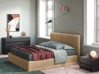 Двуспальная кровать с обитой спинкой из ткани NOVAMOBILI Twiggy  фабрика NOVAMOBILI из Италии