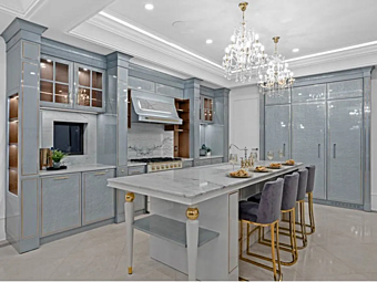 Кухня на заказ из материала Essenza Vancouver Martini Interiors Кухня на заказ из материала Essenza Vancouver Martini Interiors фабрика MARTINI INTERIORS из Италии