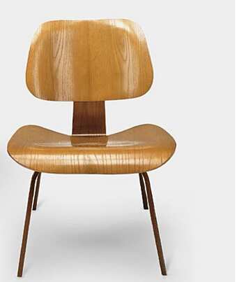 Стул из изогнутой ясеневой фанеры ALIVAR Eames 734 фабрика ALIVAR из Италии