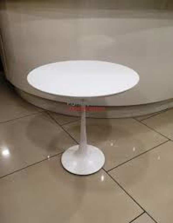 Подставка CATTELAN ITALIA Philip Jackson HUGO фабрика CATTELAN ITALIA из Италии. Фото №4