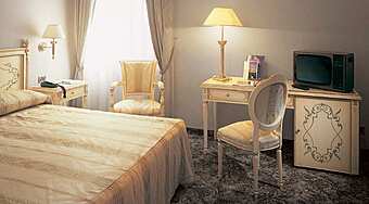 Письменный стол EZIO BELLOTTI ''PLATINUM'' 3502 фабрика EZIO BELLOTTI из Италии