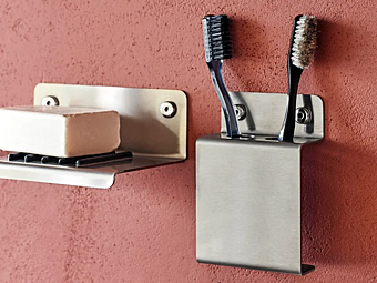 Держатель для зубных щеток настенный из нержавеющей стали AGAPE  фабрика Agape из Италии