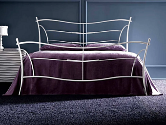 Двуспальная кровать с обитой спинкой из ткани CORTEZARI Kubik фабрика CORTE ZARI из Италии