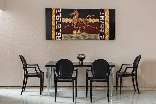Столовая группа KARTELL /Стол TOP TOP - Стул LOUIS GHOST/ фабрика Kartell из Италии. Фото №1
