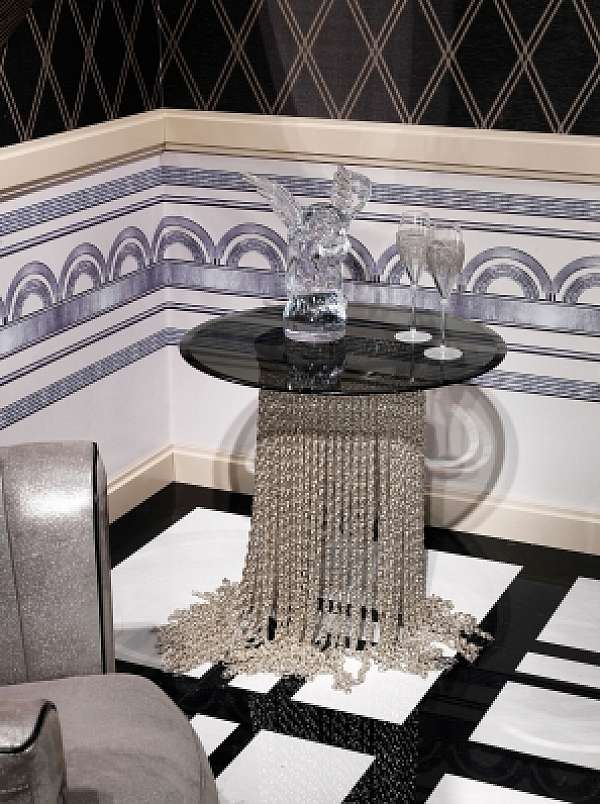 Подставка VISIONNAIRE (IPE CAVALLI) VASLAV Salone del Mobile Milano