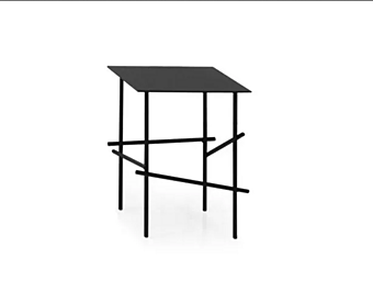 Кофейный столик квадратной формы из стали MOROSO Shanghai Tip 242 фабрика Moroso из Италии