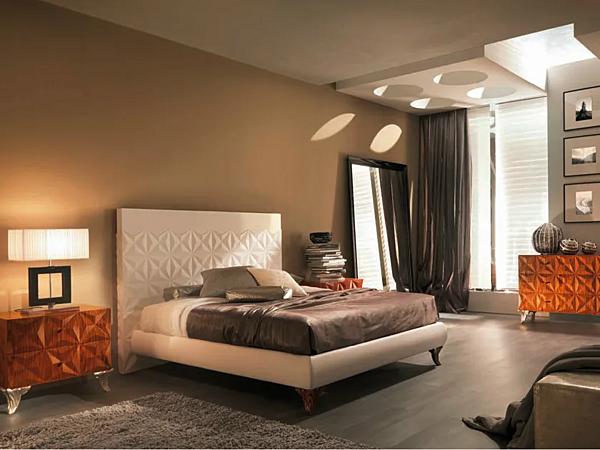 Двуспальная кровать из кожи с обитой спинкой BIZZOTTO ITALIA Diamond 469 фабрика Bizzotto Italia из Италии. Фото №2