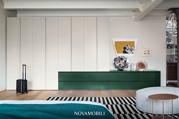 Секционный шкаф с ящиками из дерева NOVAMOBILI GOLA фабрика NOVAMOBILI из Италии. Фото №2