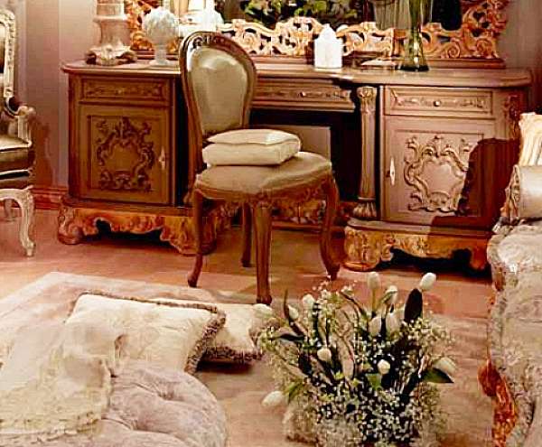 Стул ASNAGHI INTERIORS L13006 La boutique