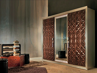 Деревянный шкаф с зеркальными дверями DIAMOND Bizzotto Italia 1045 фабрика Bizzotto Italia из Италии