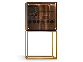 Барный шкаф из дерева и стекла с интегрированным освещением FORMITALIA  Jeffery фабрика FORMITALIA из Италии