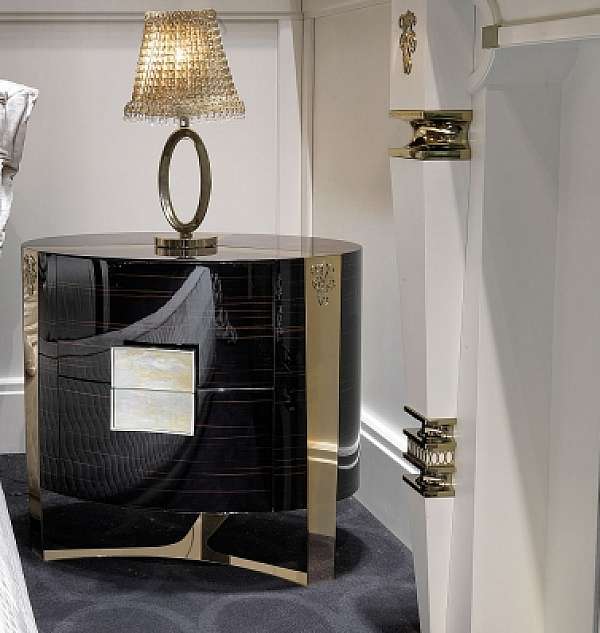 Тумбочка VISIONNAIRE (IPE CAVALLI) TANGUY Salone del Mobile Milano