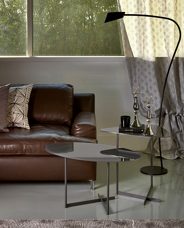 Журнальный cтолик ATTELAN ITALIA Silver Studio PAT фабрика CATTELAN ITALIA из Италии. Фото №3