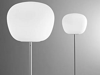 Стеклянная напольная лампа Fabbian коллекции Lumi Mochi Стеклянная напольная лампа Fabbian коллекции Lumi Mochi фабрика Fabbian из Италии