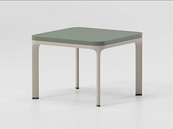 Квадратный низкий боковой столик из алюминия KETTAL Park Life KS1101100 фабрика KETTAL из Италии
