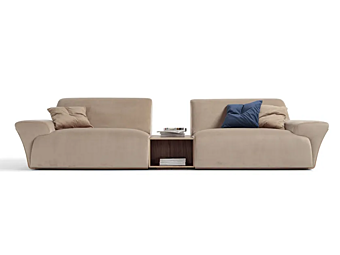 Секционный диван с обитой спинкой из ткани Фиордиотто и кофейным столом Marinelli Home M1181 Секционный диван с обитой спинкой из ткани Фиордиотто и кофейным столом Marinelli Home M1181 фабрика Marinelli Home из Италии