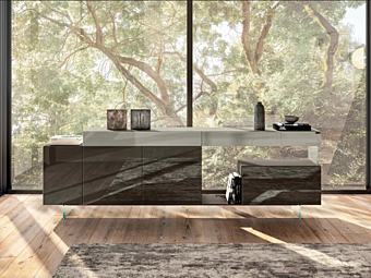 Стеклянный боковой буфет с дверцами LAGO 36E8 2109 2109 фабрика LAGO из Италии