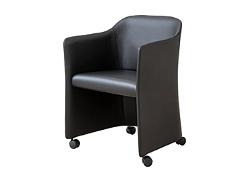 Кресло с обивкой из кожи на колесиках Cappellini San Siro