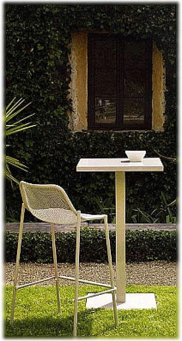 Стол EMU GROUP SPA 475 фабрика EMU GROUP SPA из Италии. Фото №1